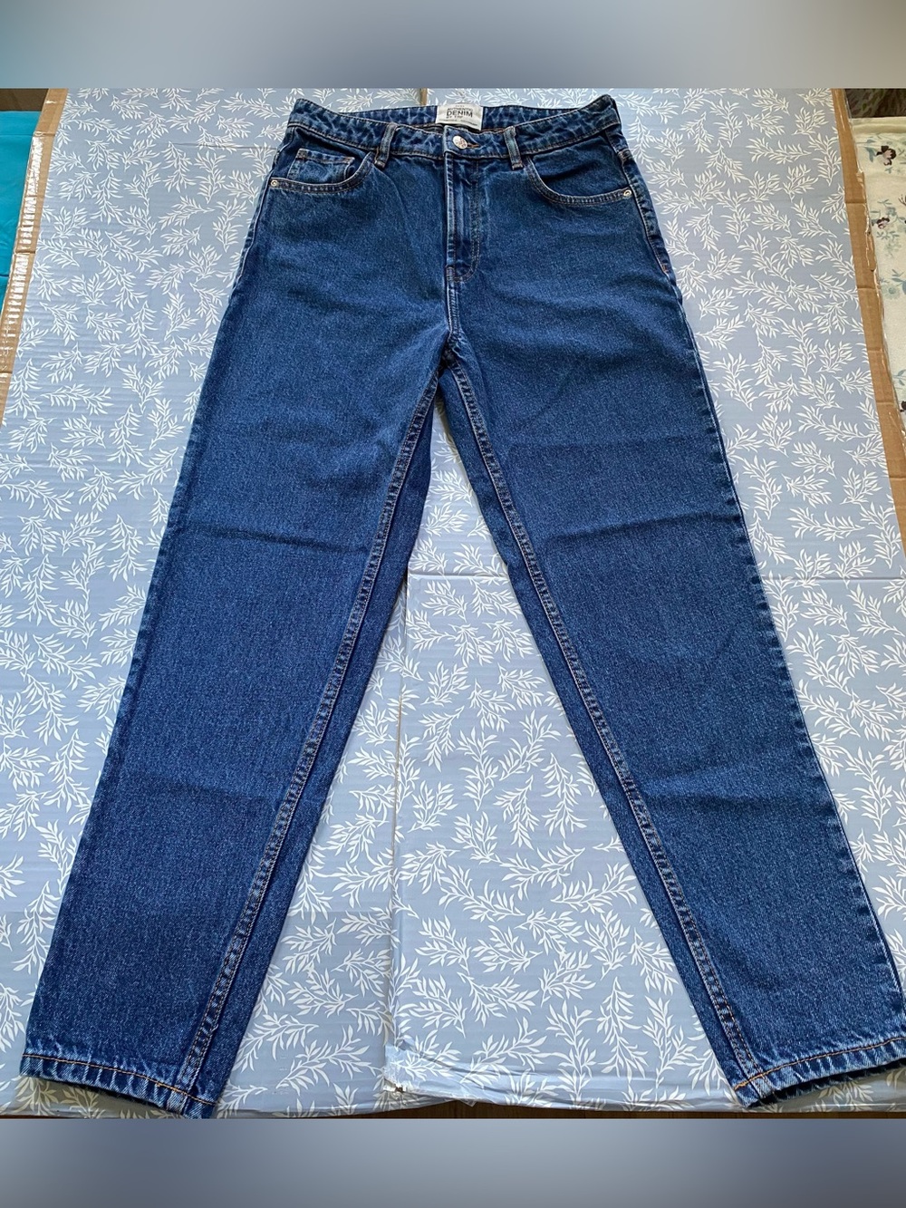 Zara women’s Dark Blue Slim Straight Jeans